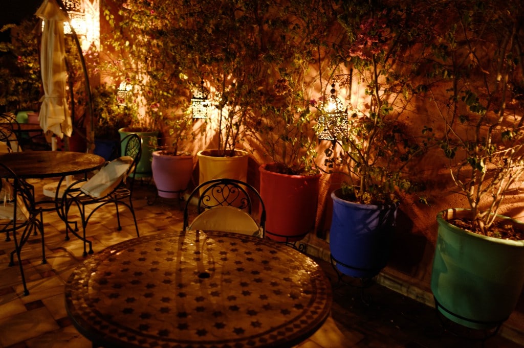 La terrasse du Riad Nesma de nuit