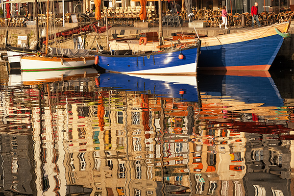 Honfleur, reflets dans le Vieux Bassin