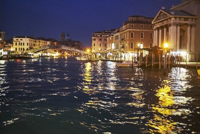 Venise by night en vaporetto