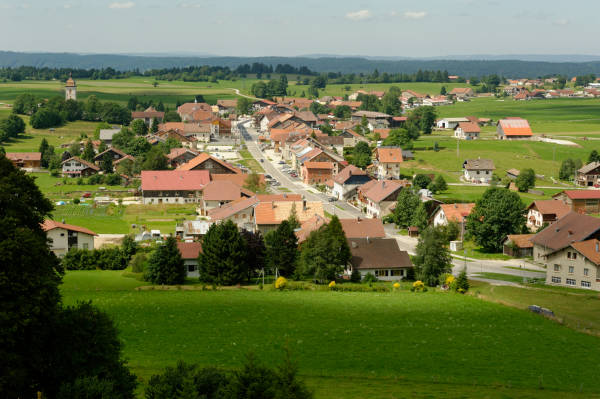 Vue sur Les Fourgs