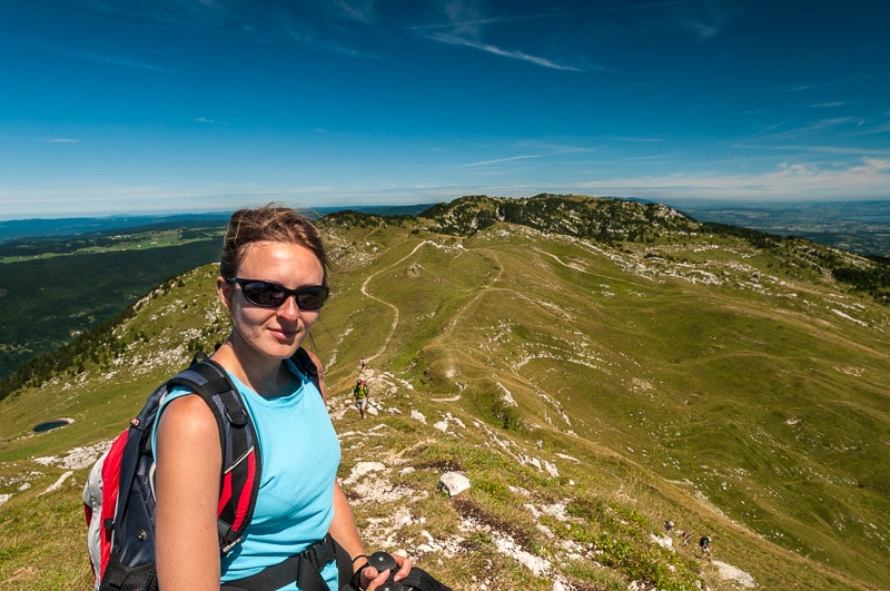 Randonnée Jura : Vue sur le Crêt de la Neige depuis le Reculet