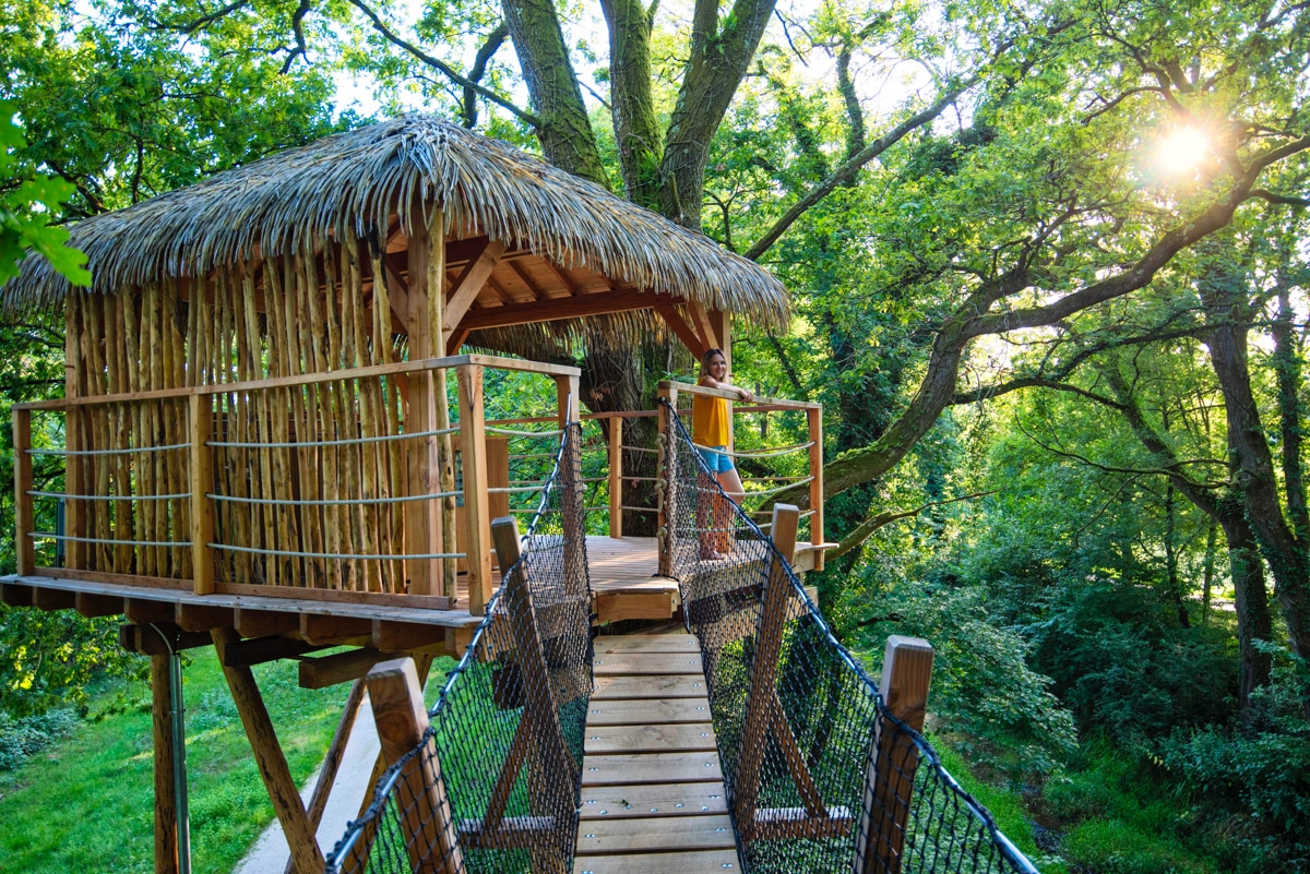 Cabane perchée dans les arbres