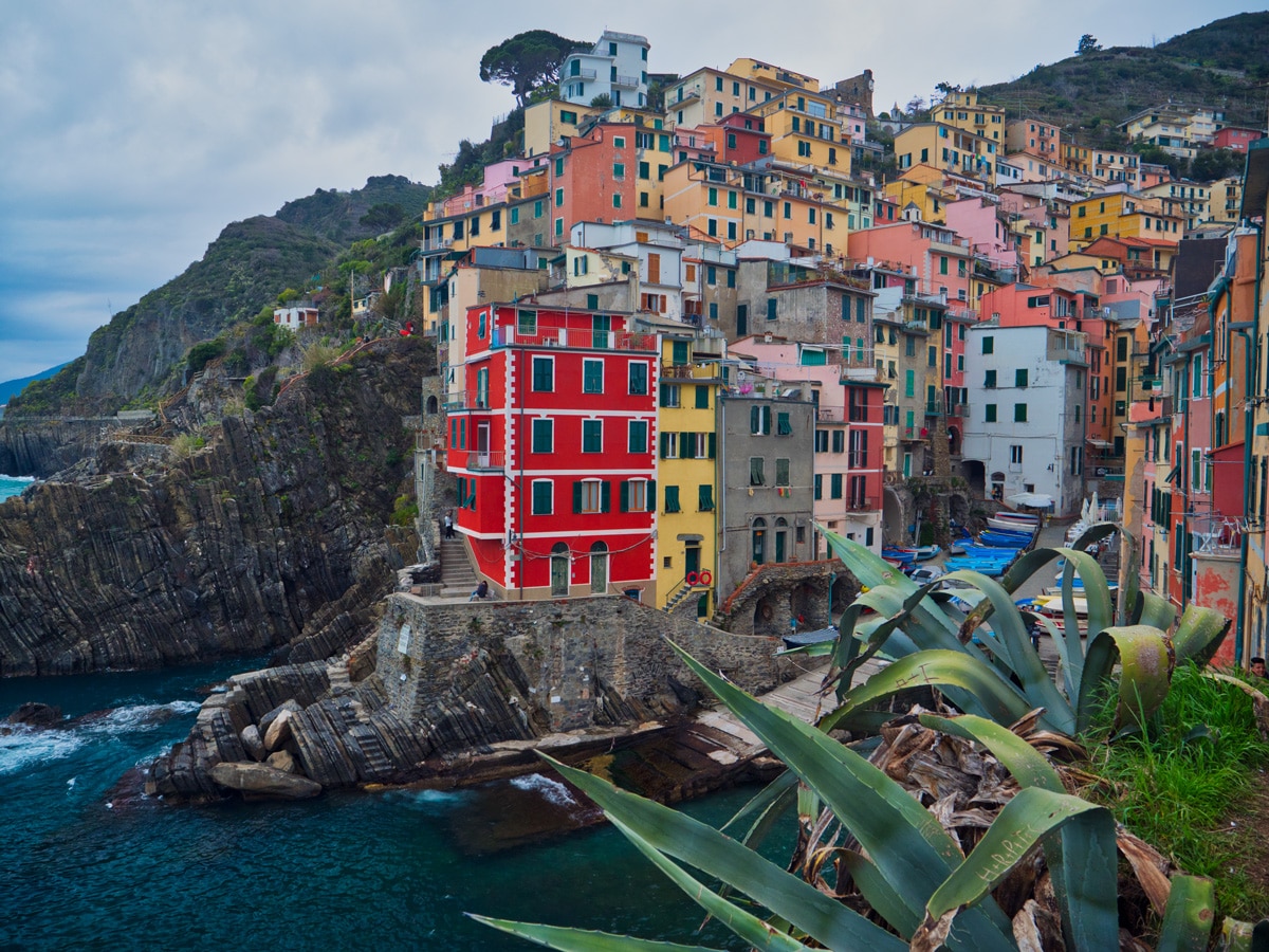 Vue sur Riomaggiore das les Cinque Terre en Italie