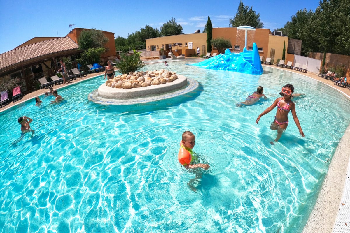 Piscine camping Sérignan