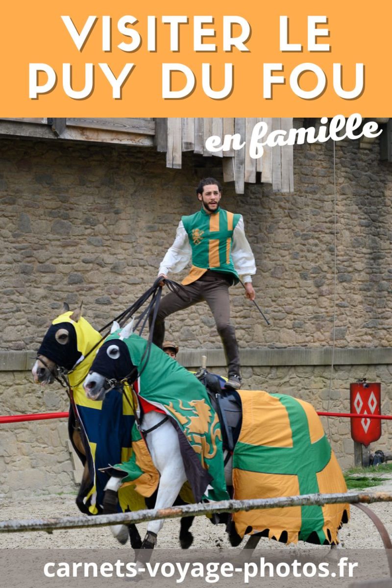 Visiter le Puy du Fou en famille : cascade à cheval
