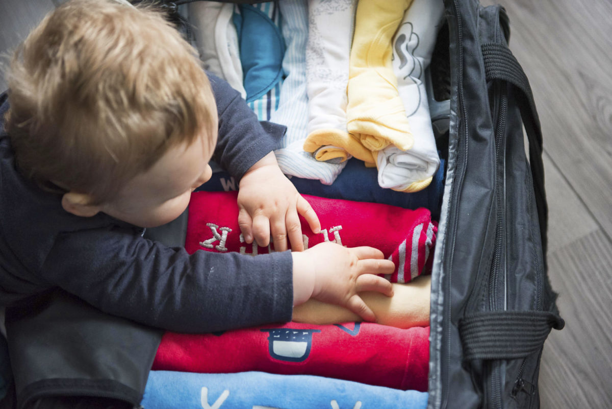 Voyager avec un bébé de 3 mois : la valise